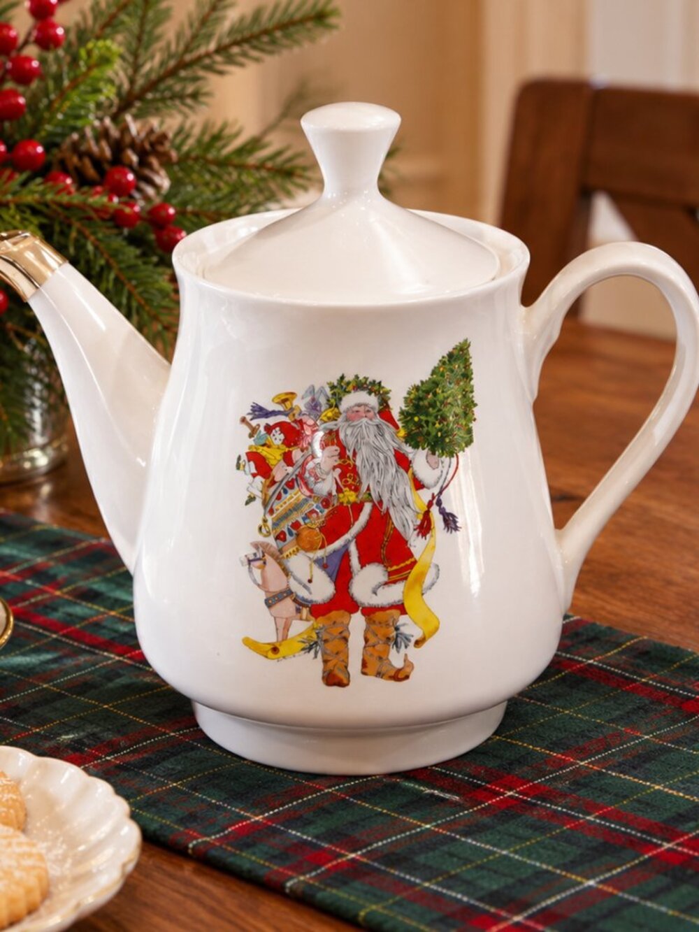 Vintage Old World Santa Coffee Teapot 1985